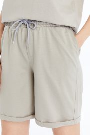 Kadın Oversize Duble Paça Penye Şort & Tişört Takım - Taş - Görsel 13